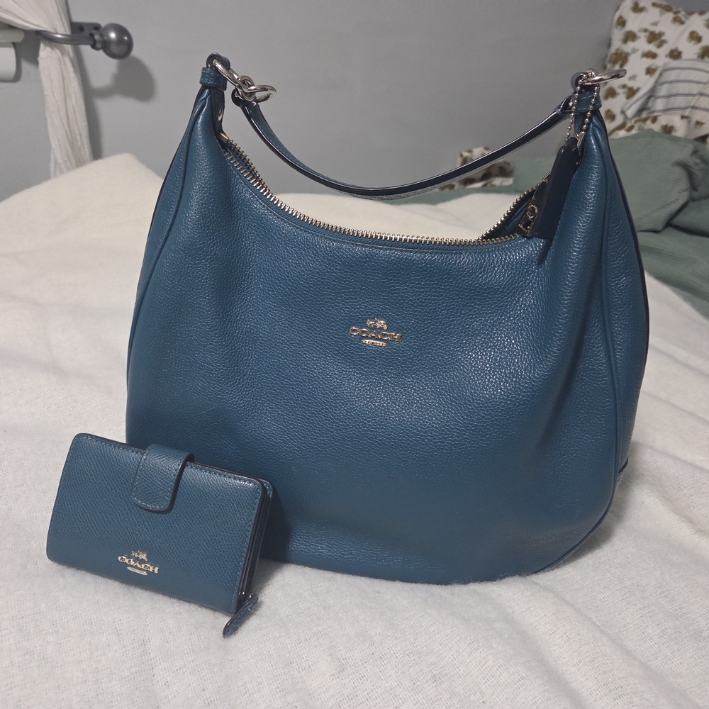 Coach Harley Hobo Pebble Leather Women's Bag and Wallet Set In Atlantic